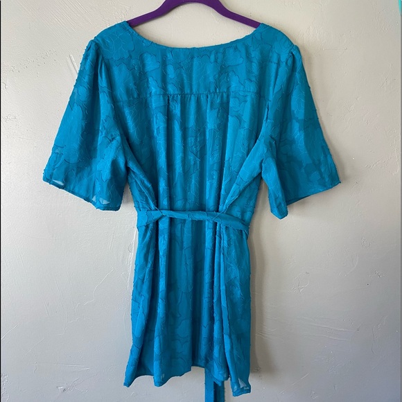 Motherhood Maternity top, Teal colored with tie front, size Large - Picture 4 of 5